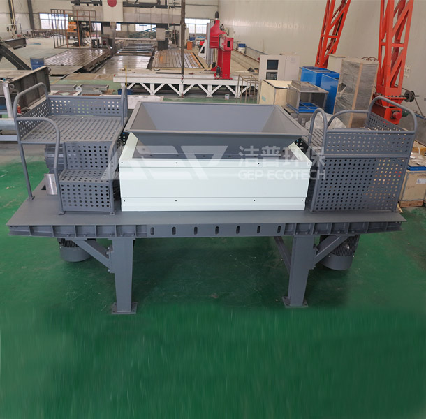 <a href=http://588730.cn/product/139.html target=_blank class=infotextkey>生活垃圾破碎機</a>