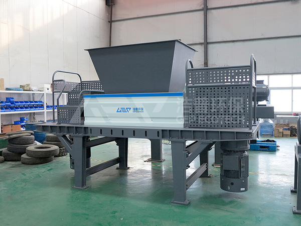 <a href=http://588730.cn/product/139.html target=_blank class=infotextkey>生活垃圾破碎機</a>