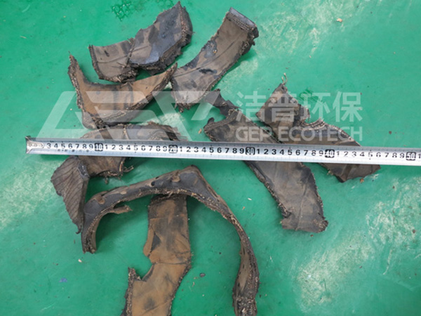 廢舊輪胎破碎裂解生產(chǎn)線，附舊輪胎破碎裂解工藝流程